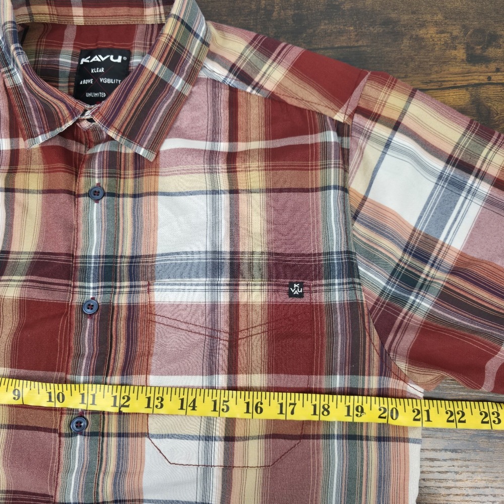 KAVU Men's Short Sleeve Button Up Red White Plaid Size Medium Lightweight - Picture 6 of 8